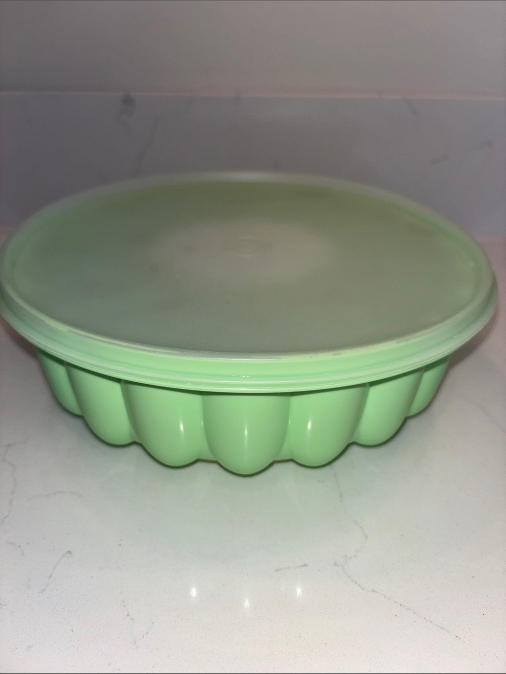 Vintage Tupperware Green Jello mold- Home Kitchen